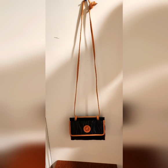 VINTAGE Hunting World Crossbody Bag Black 8" X 6" Made in Italy - Picture 7 of 12